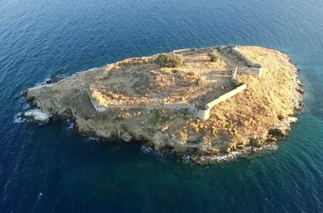 Bourtzi castle (Poros) Attica - Bourtzi - Greece