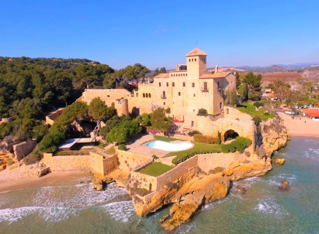 Castell de Tamarit (Tamarit) Tarragona - Spain