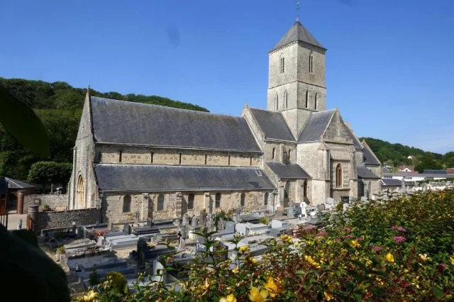 Église Notre-Dame d'Etretat (Étretat) Seine-Maritime - France