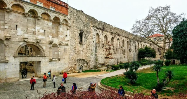 Golden Gate (Split) Opčina Split - Croatia