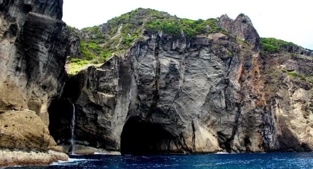 Gruta dos Enxaréus -Flores - Flores - Portugal