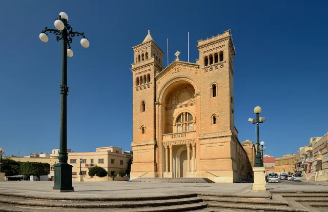 Parish Church of St Peter's Chains (Birzebbuga) Birzebbuga - Malta - Malta