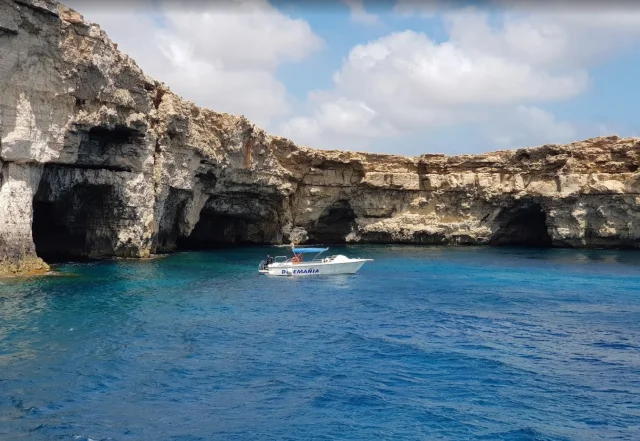 Santa Maria Caves - Ghajnsielem - Comito - Malta
