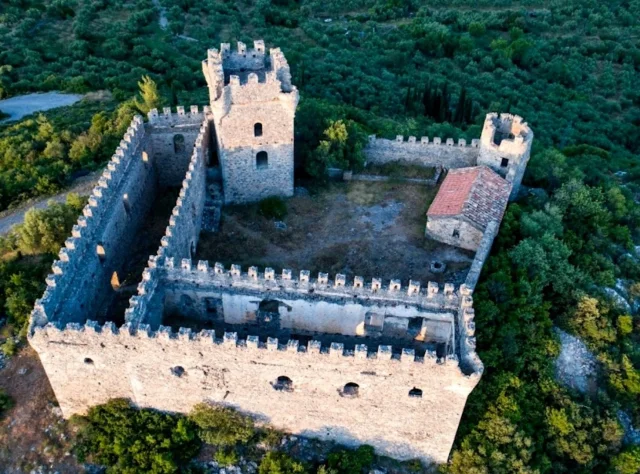 Tower of Kapetanakis (Charavgi) Peloponnese - Greece