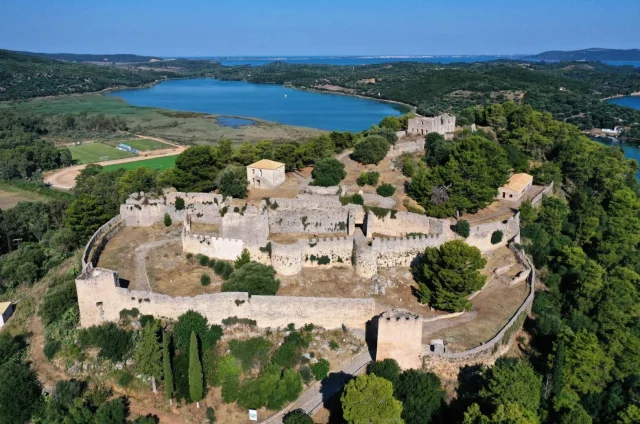 Vonitsa Castle (Vonitsa) Western Greece - Greece