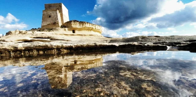 Xlendi Tower (Xlendi) Munxar - Gozo - Malta