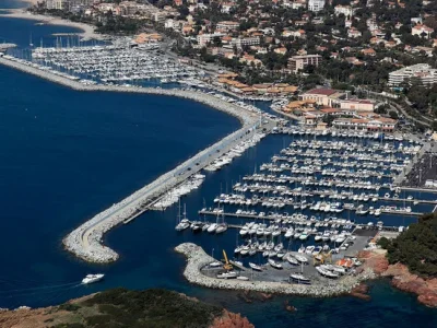 Le port de Santa Lucia (Saint-Raphaël) Var - France