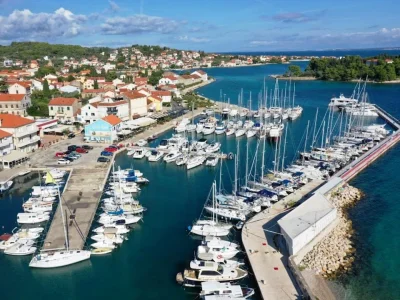 Marina Preko (Preko) Opčina Preko - Ugljan - Croatia