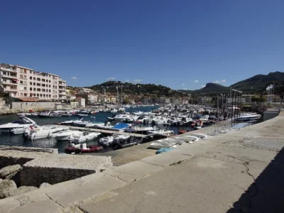 Port de Cassis (Cassis) Bouches-du-Rhône - France