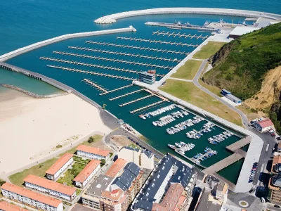 Port De Laredo (Laredo) Cantabria - Spain