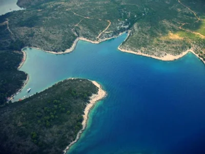 Uvala Žukova (Rudina) Opčina Stari Grad - Hvar - Croatia