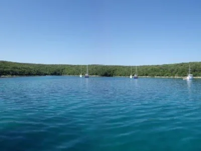 Uvala Vrc (Punta Križa) Opčina Mali Lošinj - Cres - Croatia