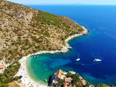 Uvala Dubovica - Opčina Hvar - Hvar - Croatia