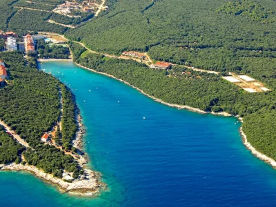 Uvala Duga (Šegotići) Opčina Marčana - Croatia
