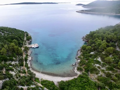 Uvala Kriška (Veli Lošinj) Opčina Maly Lošinj - Lošinj - Croatia