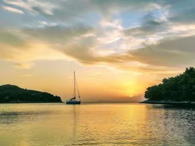 Uvala Poplat (Vela Luka) Opčina Vela Luka - Korčula - Croatia