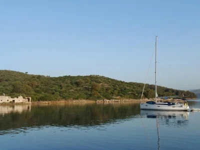 Uvala Racetinovac (Okrug Gornji) Opčina Okrug - Čiovo - Croatia
