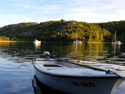Uvala Raslina (Raslina) Opčina Šibenik - Croatia