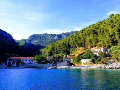 Uvala Smrska - Opčina Sućuraj - Hvar - Croatia