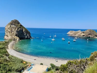 Cala del Porto - Latina - Palmarola - Italy - Image 1