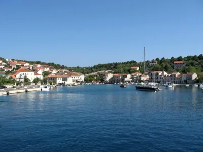 Luka Drvenik Veli (Drvenik Veli) Opčina Trogir - Drvenik Veli - Croatia