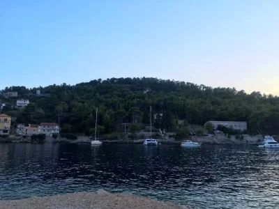 Luka Stomorska (Stomorska) Opčina Šolta - Šolta - Croatia