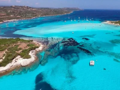 Plage du petit Sperone (Bonifacio) Corse-du-Sud - Corse - France