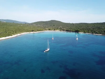 Przine beach (Ilovik) Opčina Maly Lošin - Ilovik - Croatia
