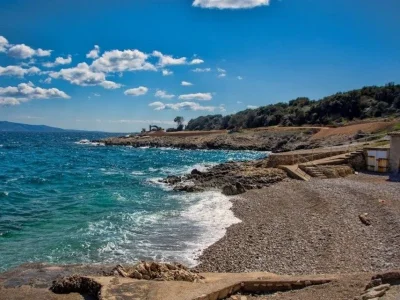 Ravni beach (Ravni) Opčina Raša - Croatia