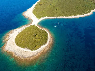 Lopata beach (Soline) Opčina Sali - Dugi - Croatia