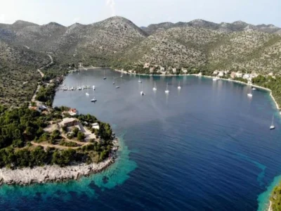 Skrivena Luka (Skrivena Luka) Opčina Lastovo - Lastovo - Croatia
