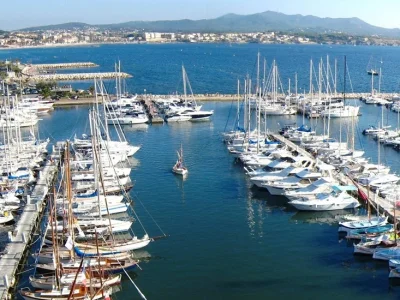 Port de Sanary (Sanary-sur-mer) Var - France