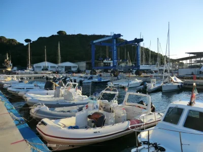 Cantiere Navale Golfo di Mola (Capoliveri) Livorno - Elba - Italy