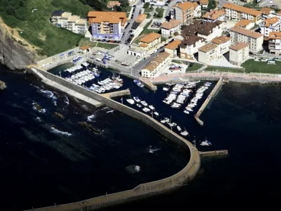 Port Armintza (Armintza) Vizcaya - Spain
