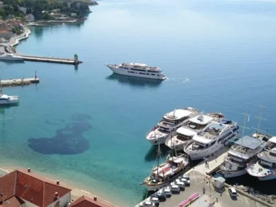 Port Bol (Bol) Opčina Bol - Brač - Croatia