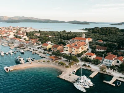 Spongiola pier (Krapanj) Opčina Šibenik - Krapanj - Croatia