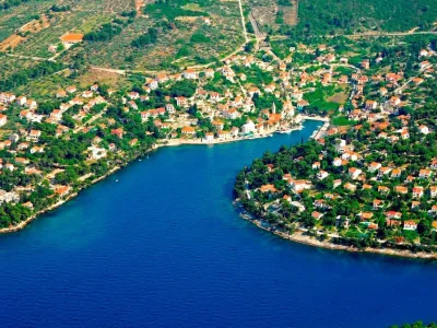 Splitska (Splitska) Opčina Supetar - Brač - Croatia