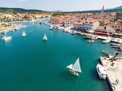 Stari Grad (Stari Grad) Opčina Stari Grad - Hvar - Croatia
