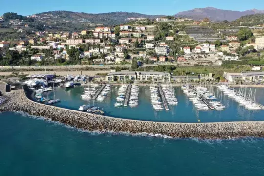 marinatips - Marina di San Lorenzo al Mare