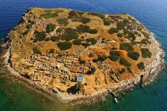 Mochlos Archaeological Ruins