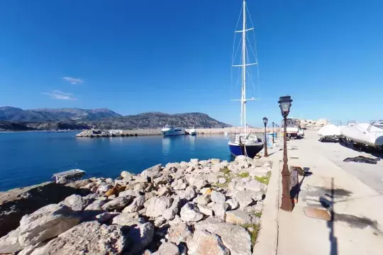 New port Karpathos