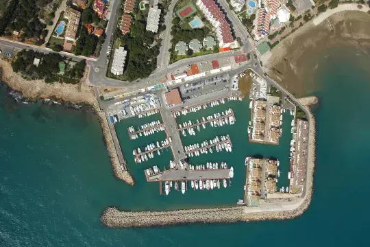 Port Deportivo Las Fuentes