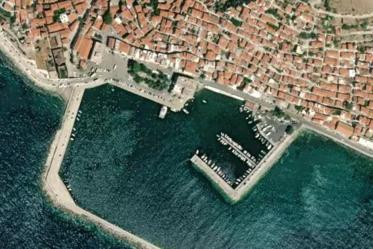 Port Plomari