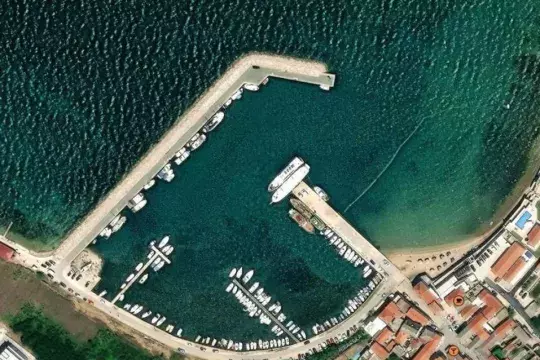 Port Privlaka