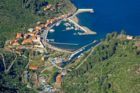 marinatips - Porto di Capraia