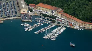 marinatips - Baia Di Pertusola-Yachting Unit