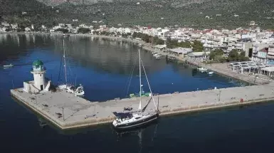Port Antikyra